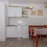 Apartament In 41595