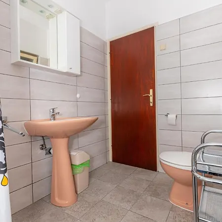 In 41595 Apartment *