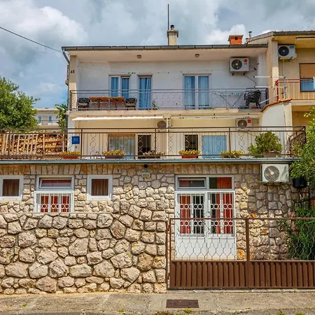 Apartamento In 41595 Novi Vinodolski