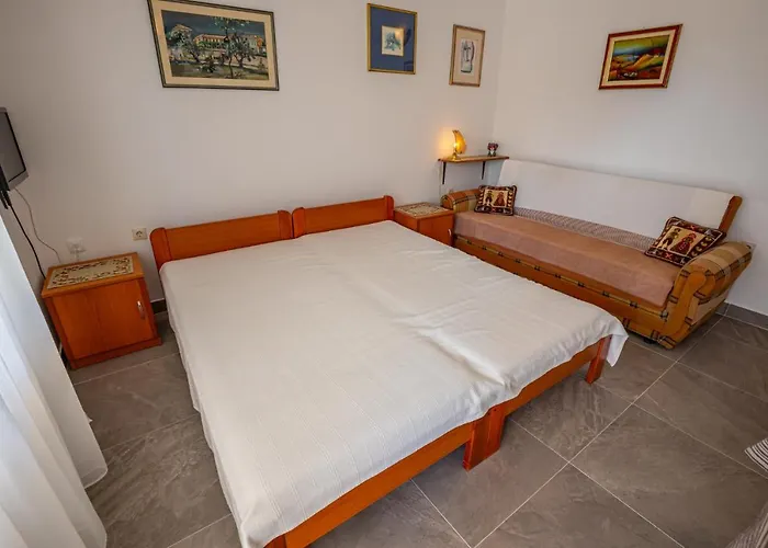 Apartamento In 41595 Novi Vinodolski