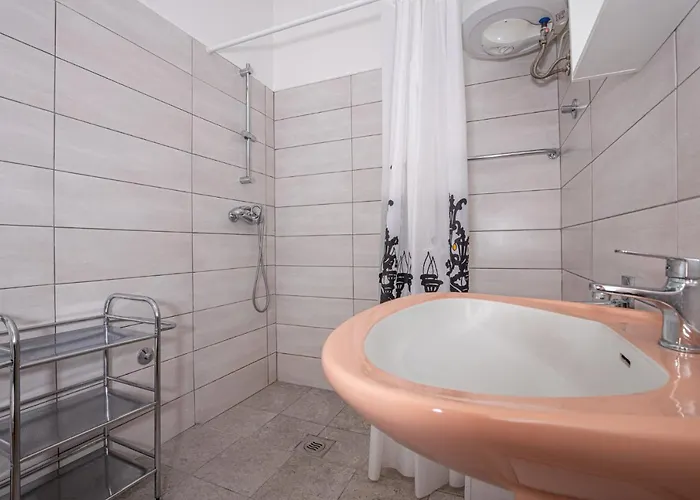 In 41595 * Novi Vinodolski